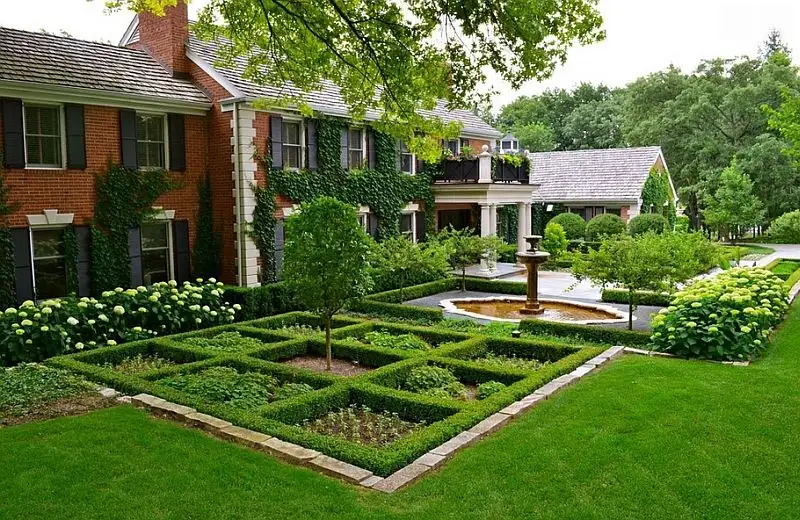 A crisp lawn edge beside a clean concrete walkway